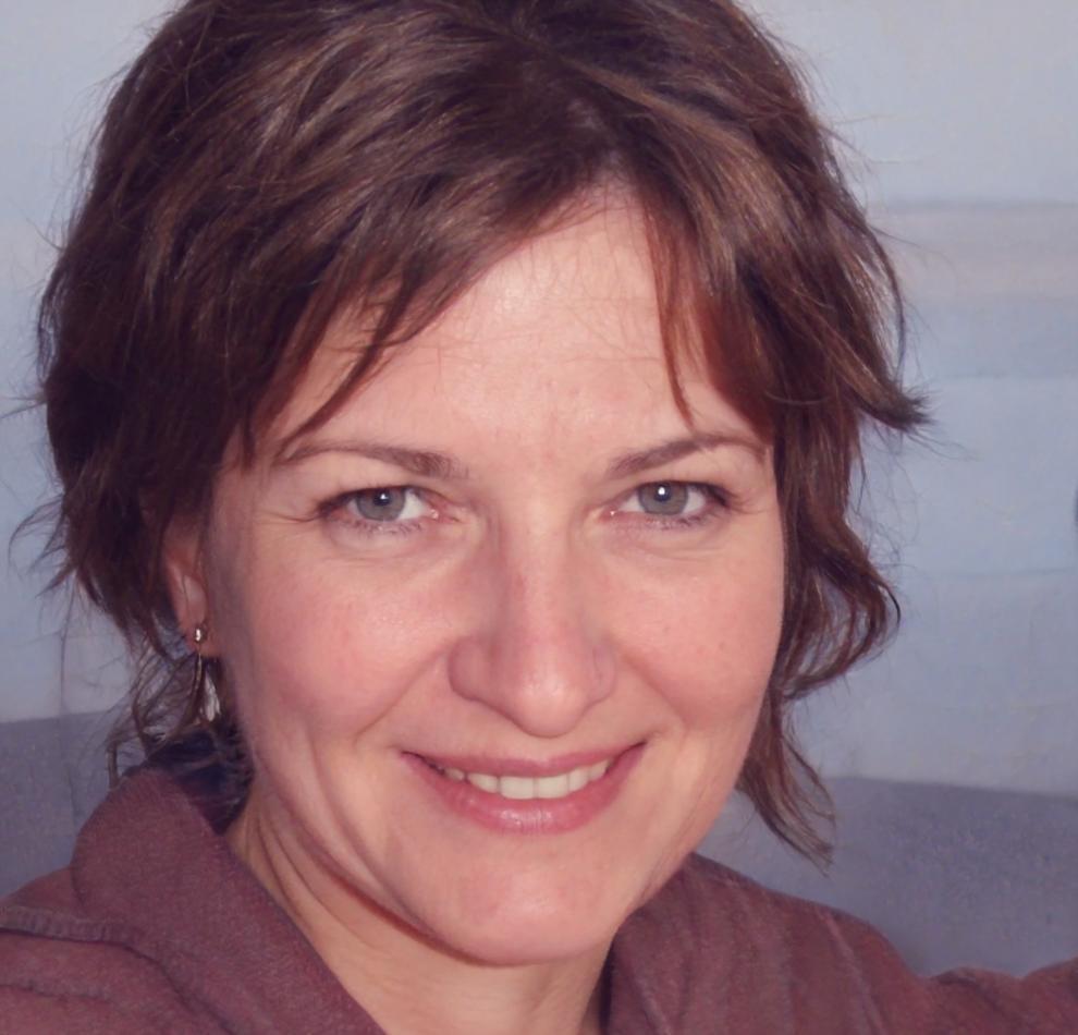 Portrait d'Inès Varoquier, rédactrice indépendante